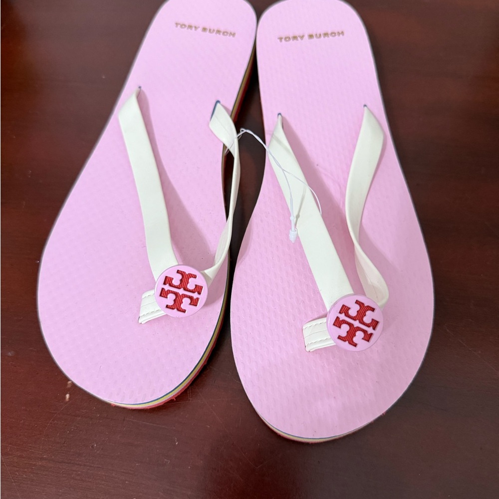 NEW Tory Burch Pink and White Rainbow Flip Flops 🌈